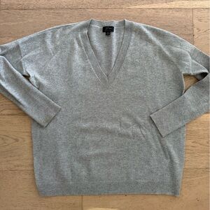J Crew Women’s Cashmere Gray V-Neck Sweater